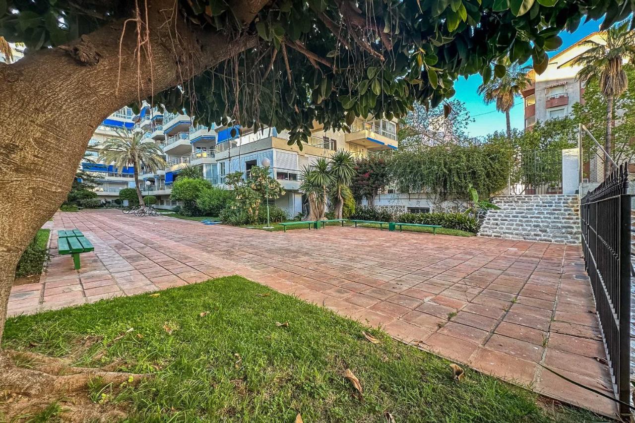 Apartamentos Dr28 A 250 M De La Playa فوينخيرولا المظهر الخارجي الصورة