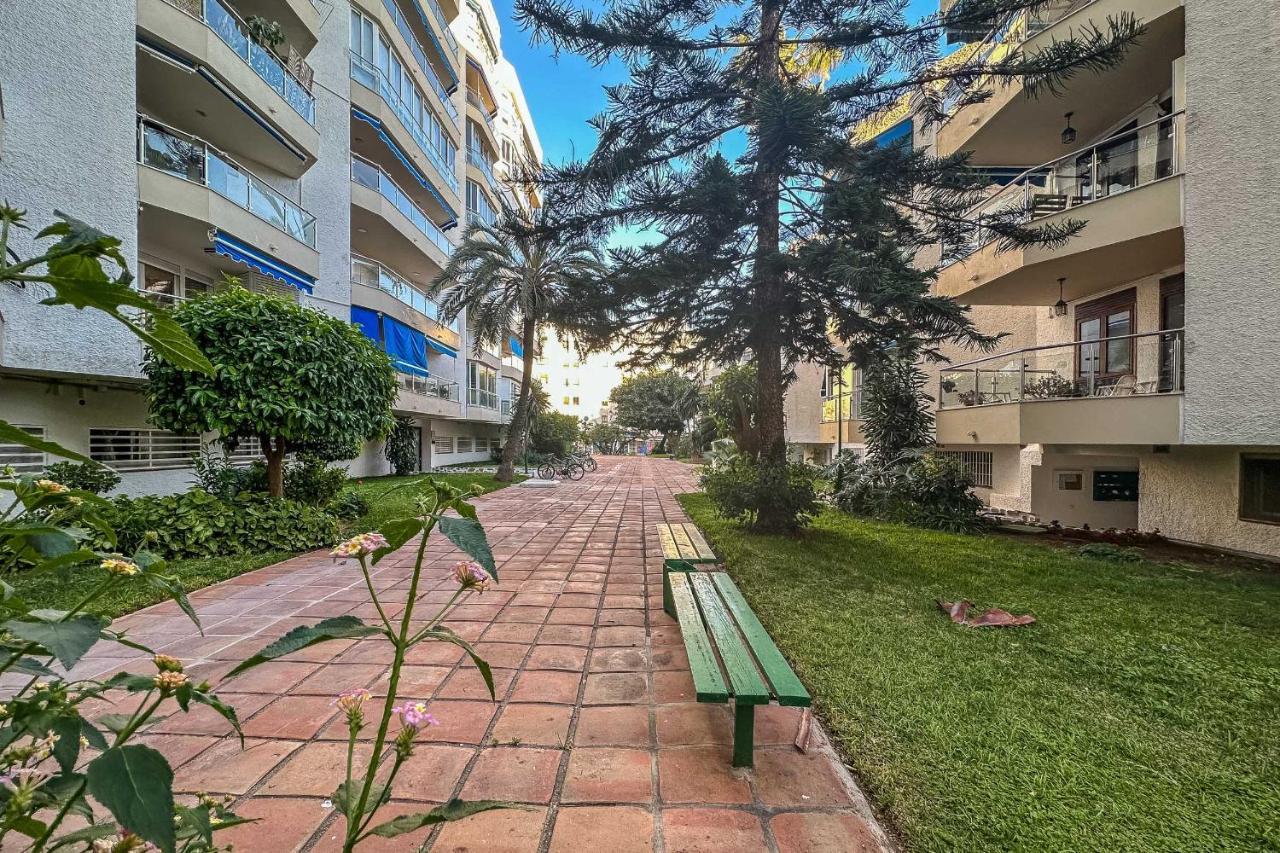 Apartamentos Dr28 A 250 M De La Playa فوينخيرولا المظهر الخارجي الصورة