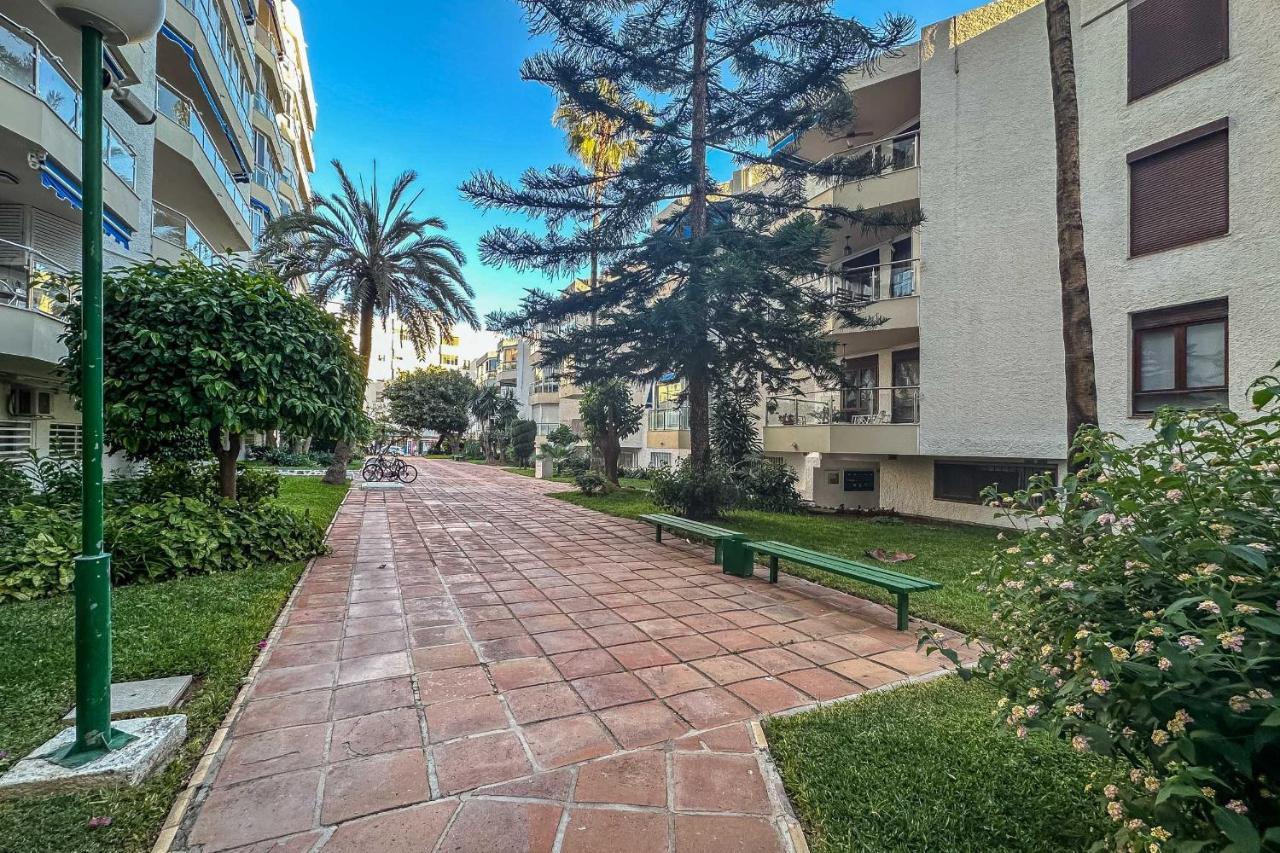 Apartamentos Dr28 A 250 M De La Playa فوينخيرولا المظهر الخارجي الصورة