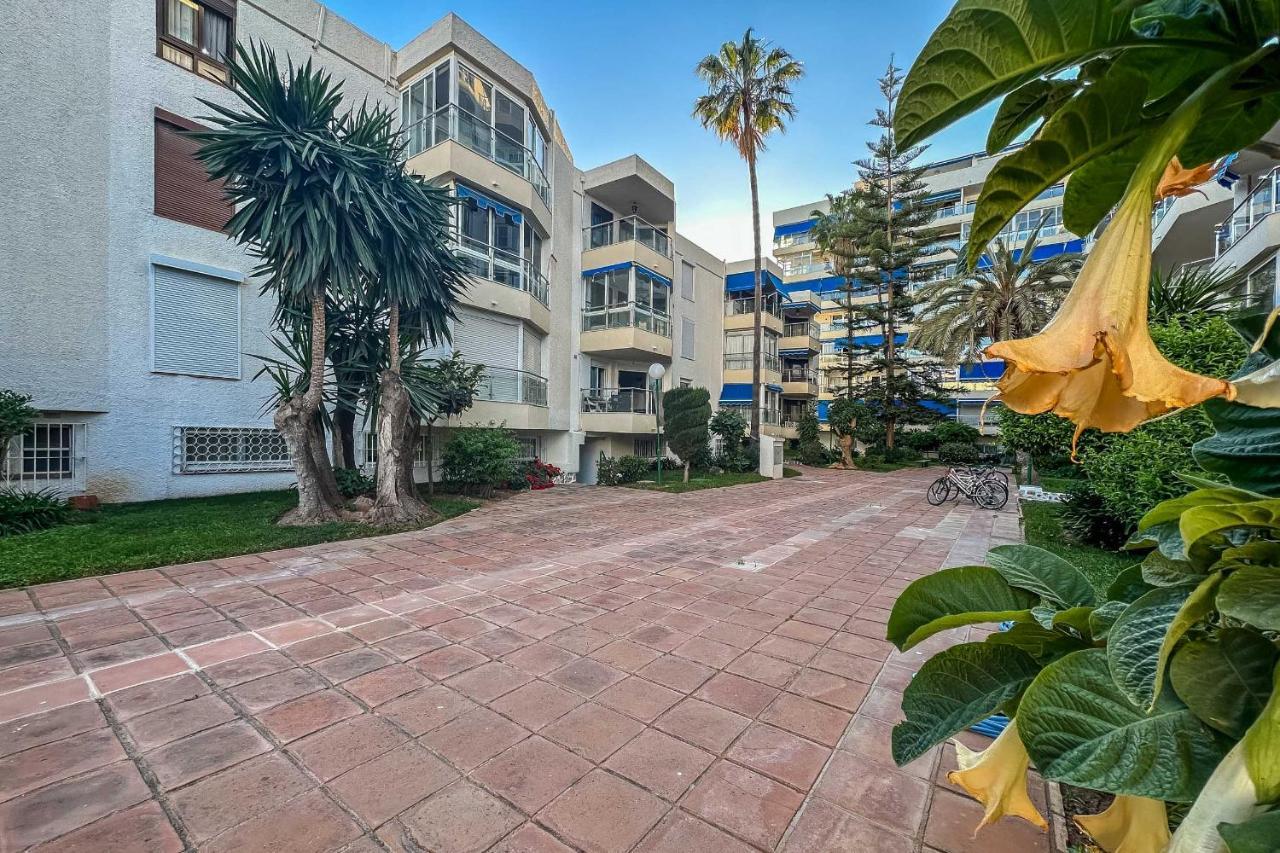 Apartamentos Dr28 A 250 M De La Playa فوينخيرولا المظهر الخارجي الصورة
